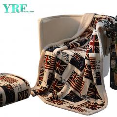 Плюшева товста коралова ковдра