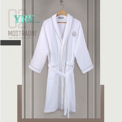 Спеціальний роздрукований халат