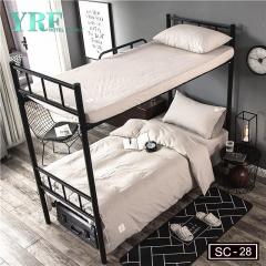 Встановлена ​​постільна білизна для двоярусних ліжок