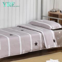 комплект постільної білизни в гуртожитку