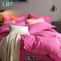 Коледж листи і постільні приналежності