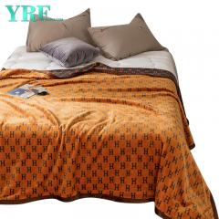 Розкішна поліефірна ковдра, яку легко носити